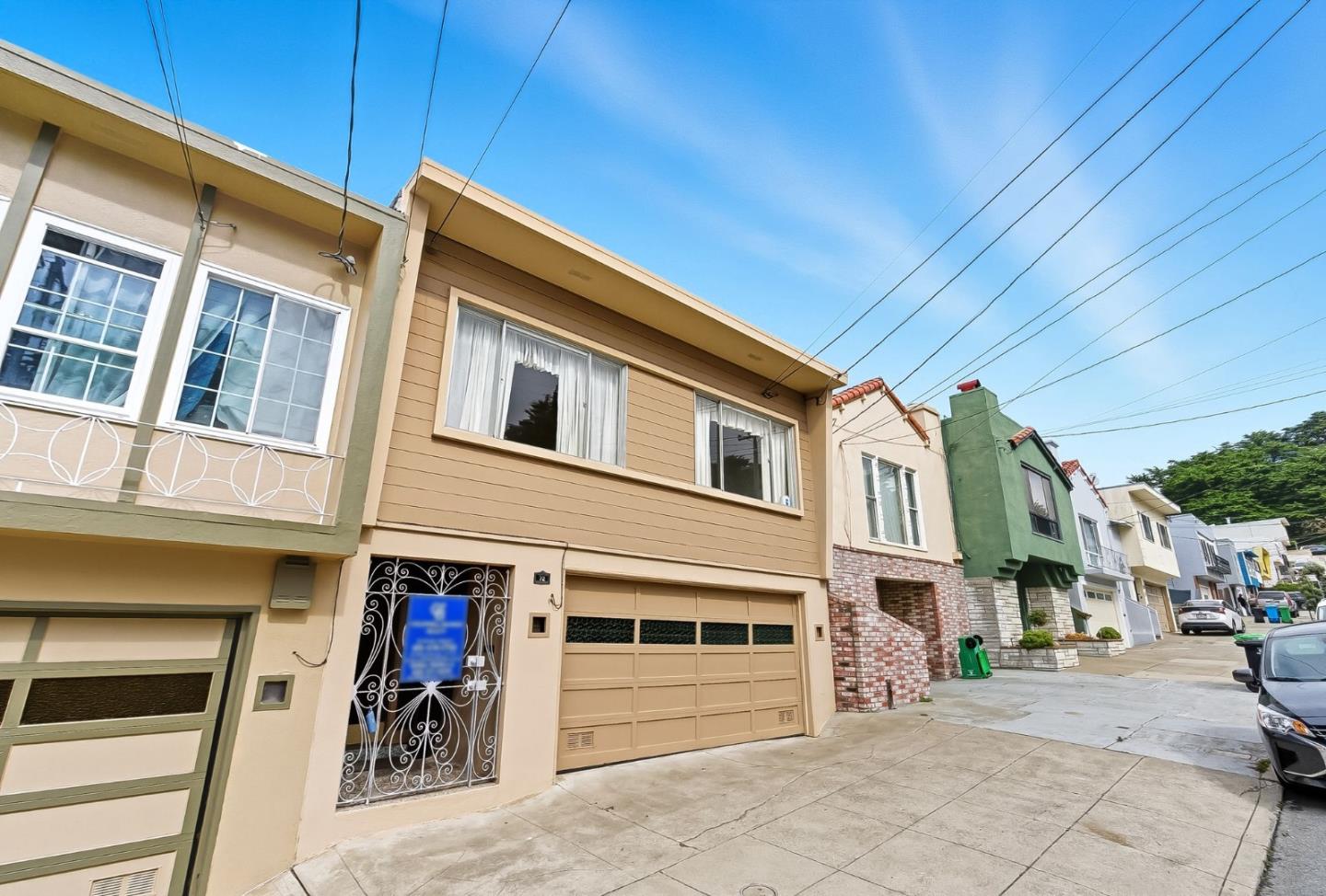 Detail Gallery Image 3 of 59 For 72 Prague St, San Francisco,  CA 94112 - 3 Beds | 2 Baths