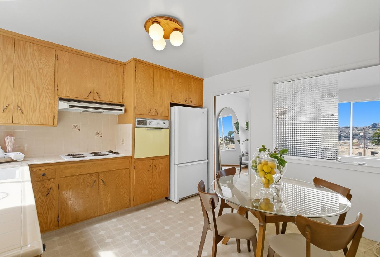 Detail Gallery Image 58 of 59 For 72 Prague St, San Francisco,  CA 94112 - 3 Beds | 2 Baths