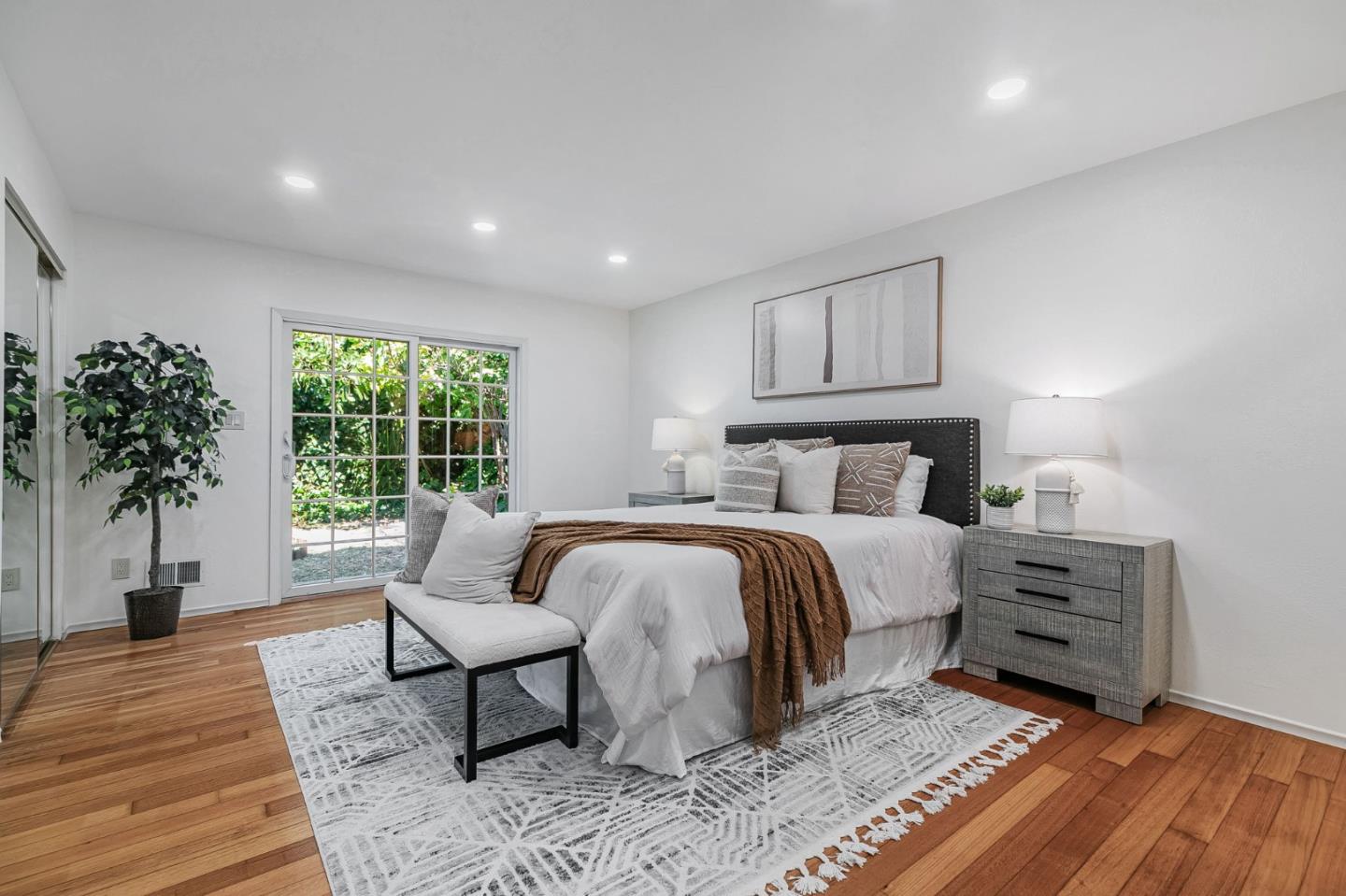 Detail Gallery Image 12 of 25 For 2845 via Carmen, San Jose,  CA 95124 - 4 Beds | 3 Baths