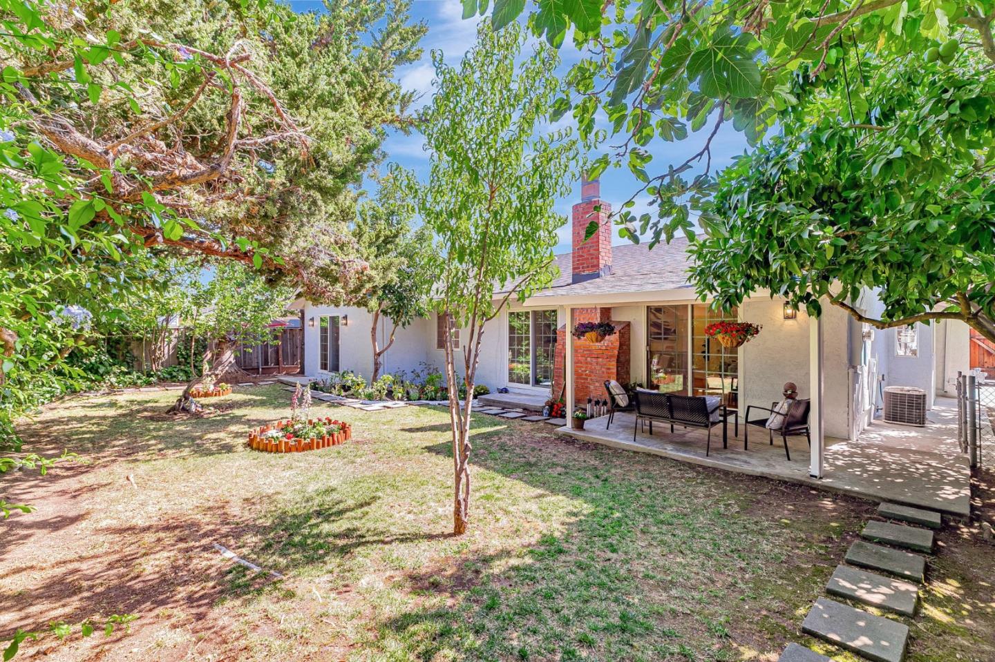 Detail Gallery Image 19 of 25 For 2845 via Carmen, San Jose,  CA 95124 - 4 Beds | 3 Baths