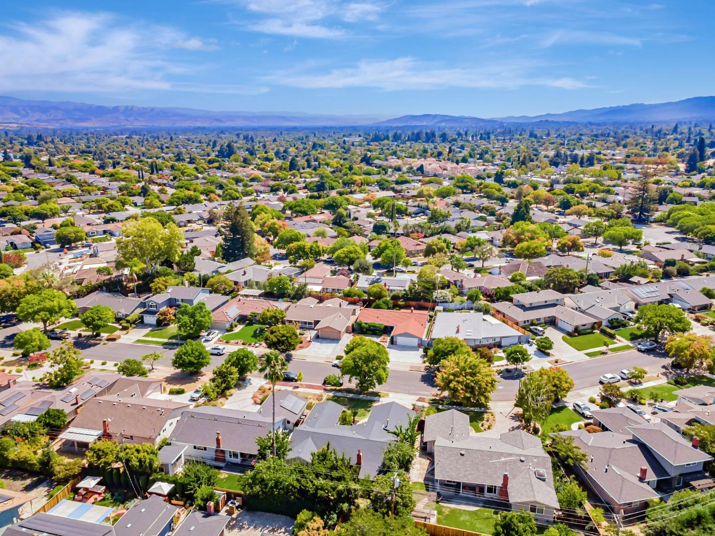 Detail Gallery Image 24 of 25 For 2845 via Carmen, San Jose,  CA 95124 - 4 Beds | 3 Baths