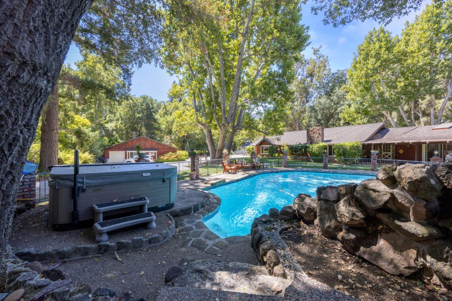 Detail Gallery Image 12 of 79 For 19405 Bainter Ave, Saratoga,  CA 95070 - 5 Beds | 5 Baths