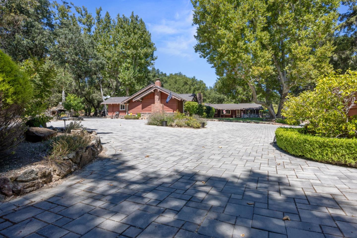 Detail Gallery Image 18 of 79 For 19405 Bainter Ave, Saratoga,  CA 95070 - 5 Beds | 5 Baths