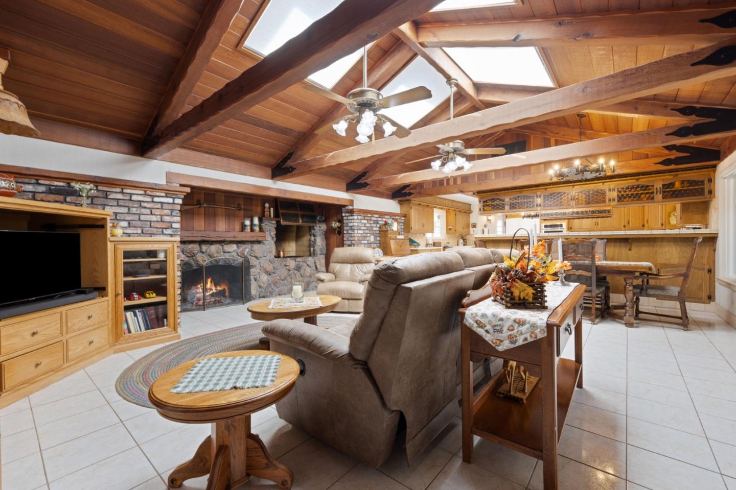 Detail Gallery Image 23 of 79 For 19405 Bainter Ave, Saratoga,  CA 95070 - 5 Beds | 5 Baths