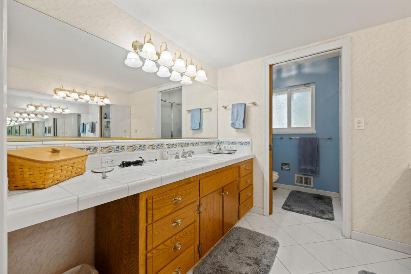 Detail Gallery Image 38 of 79 For 19405 Bainter Ave, Saratoga,  CA 95070 - 5 Beds | 5 Baths