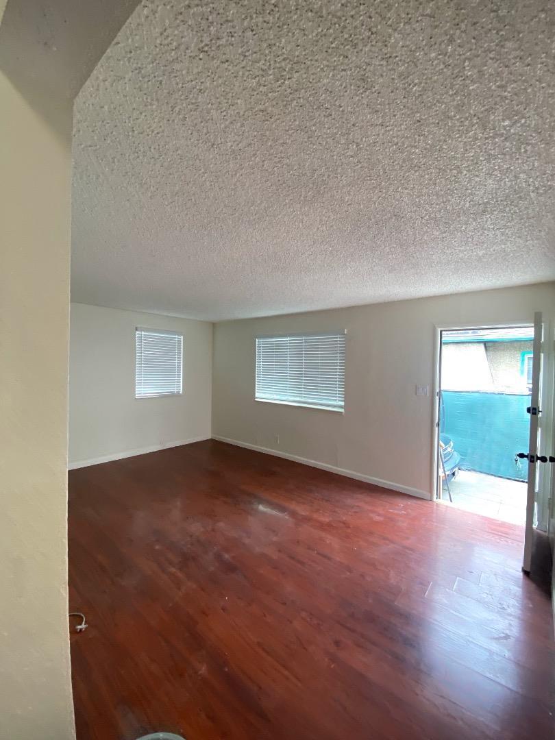 Detail Gallery Image 6 of 21 For 1672 E San Fernando St, San Jose,  CA 95116 - 4 Beds | 2 Baths