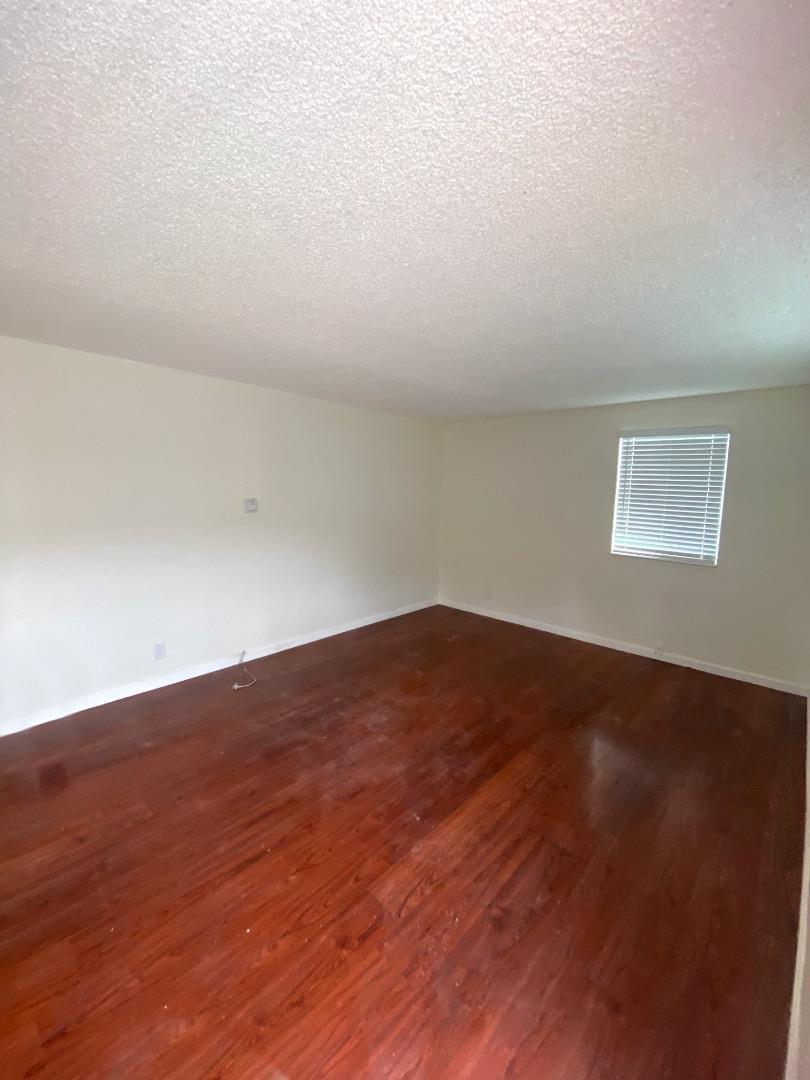 Detail Gallery Image 7 of 21 For 1672 E San Fernando St, San Jose,  CA 95116 - 4 Beds | 2 Baths