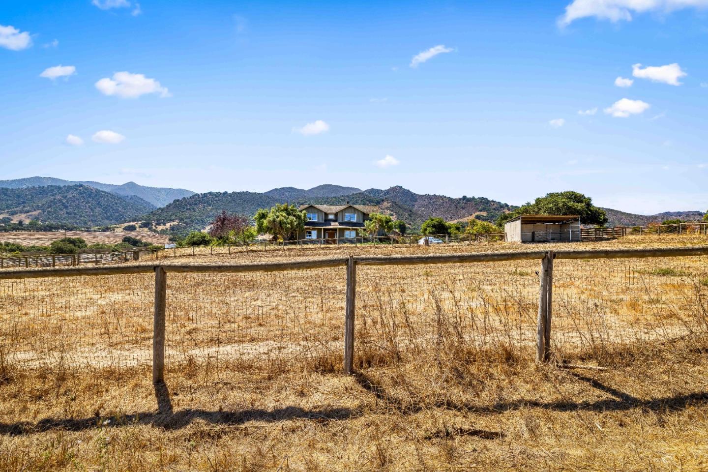 Detail Gallery Image 34 of 41 For 846 River Rd, Salinas,  CA 93908 - 3 Beds | 2/1 Baths