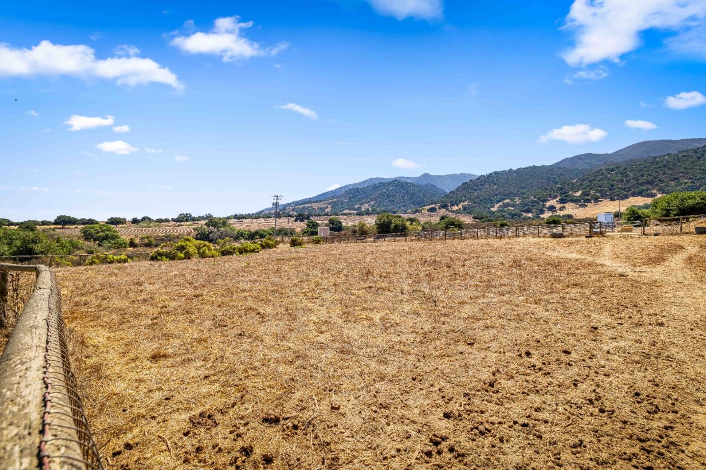 Detail Gallery Image 36 of 41 For 846 River Rd, Salinas,  CA 93908 - 3 Beds | 2/1 Baths