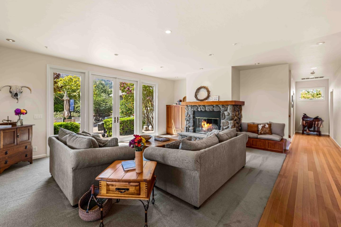 Detail Gallery Image 5 of 41 For 846 River Rd, Salinas,  CA 93908 - 3 Beds | 2/1 Baths