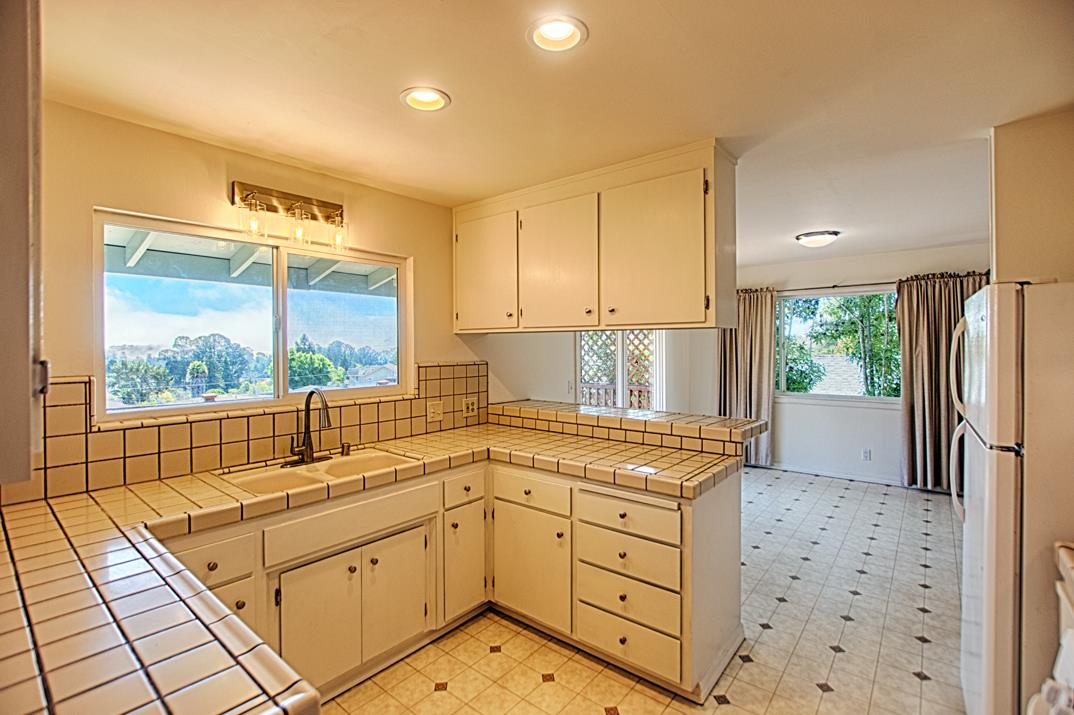Detail Gallery Image 6 of 42 For 3510 Putter Dr, Soquel,  CA 95073 - 3 Beds | 2/1 Baths