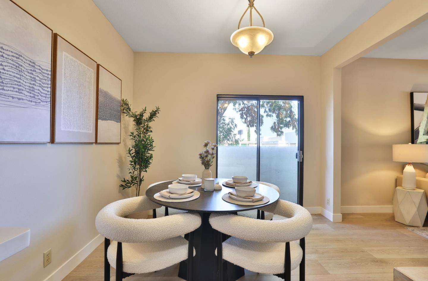 Detail Gallery Image 5 of 35 For 4691 Albany Cir #116,  San Jose,  CA 95129 - 2 Beds | 2 Baths