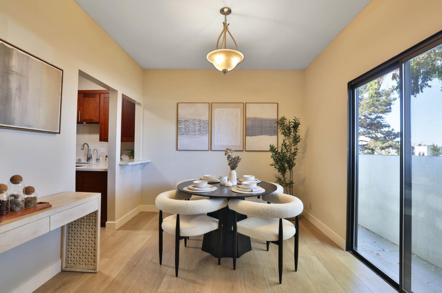 Detail Gallery Image 6 of 35 For 4691 Albany Cir #116,  San Jose,  CA 95129 - 2 Beds | 2 Baths