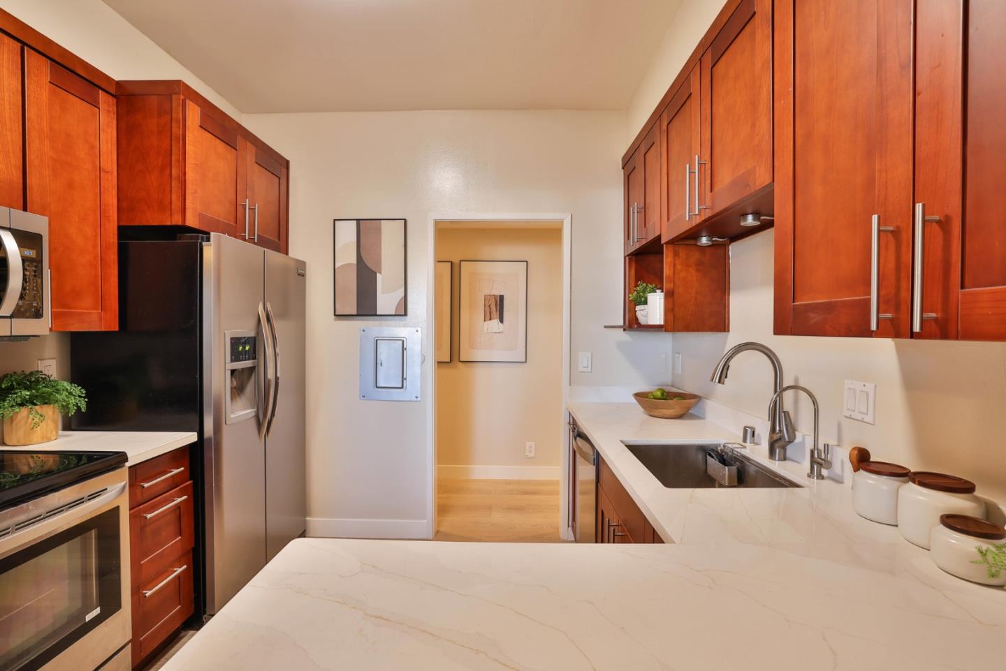 Detail Gallery Image 9 of 35 For 4691 Albany Cir #116,  San Jose,  CA 95129 - 2 Beds | 2 Baths