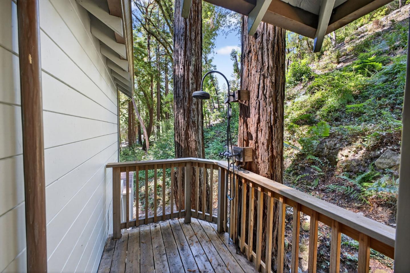 Detail Gallery Image 8 of 40 For 1480 Hillside Dr, Boulder Creek,  CA 95006 - 3 Beds | 2 Baths
