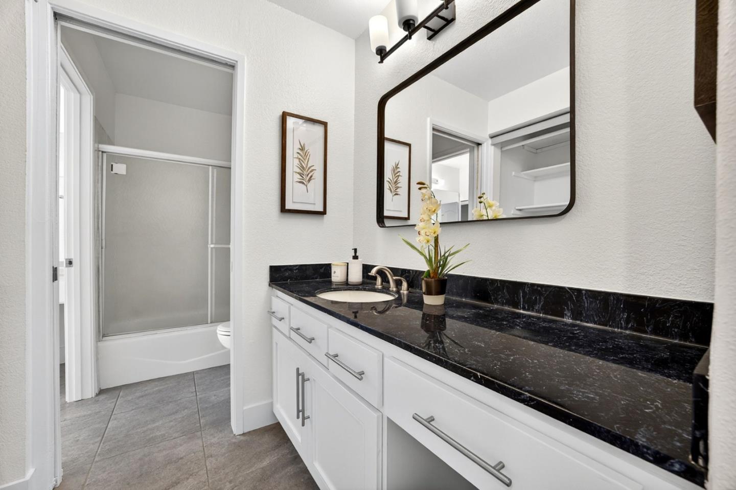 Detail Gallery Image 10 of 33 For 5506 Sean Cir #112,  San Jose,  CA 95123 - 2 Beds | 1 Baths