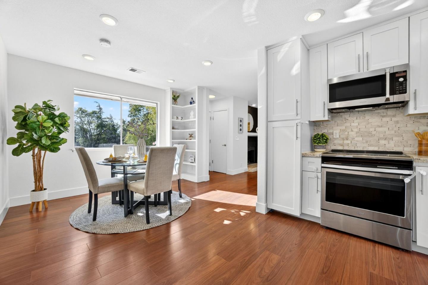 Detail Gallery Image 5 of 33 For 5506 Sean Cir #112,  San Jose,  CA 95123 - 2 Beds | 1 Baths