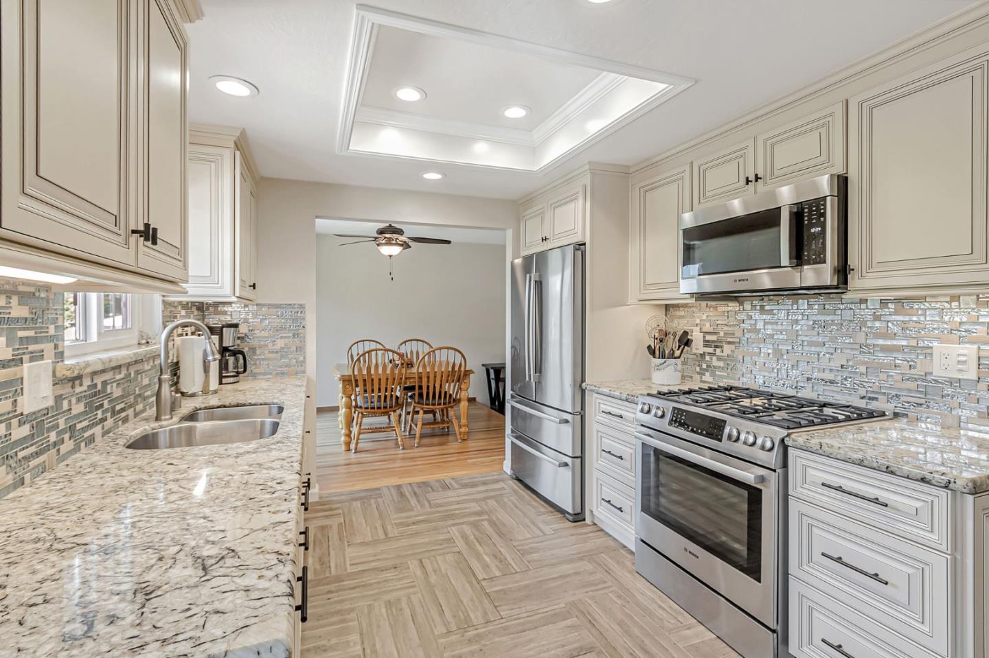 Detail Gallery Image 10 of 61 For 783 Vereda Ct, San Jose,  CA 95123 - 4 Beds | 2/1 Baths