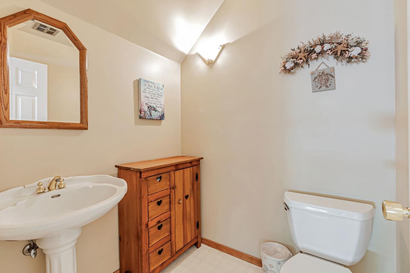 Detail Gallery Image 18 of 61 For 783 Vereda Ct, San Jose,  CA 95123 - 4 Beds | 2/1 Baths