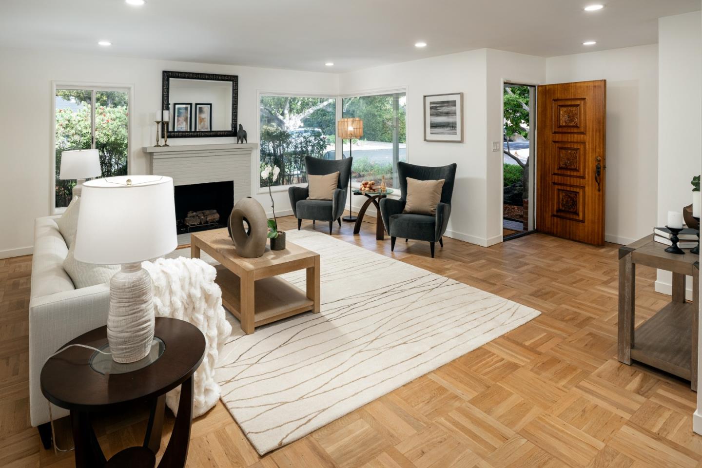 Detail Gallery Image 10 of 37 For 527 Rhodes Dr, Palo Alto,  CA 94303 - 3 Beds | 2 Baths