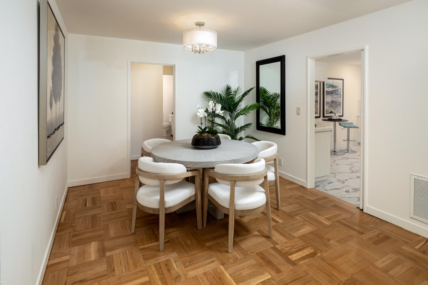 Detail Gallery Image 12 of 37 For 527 Rhodes Dr, Palo Alto,  CA 94303 - 3 Beds | 2 Baths