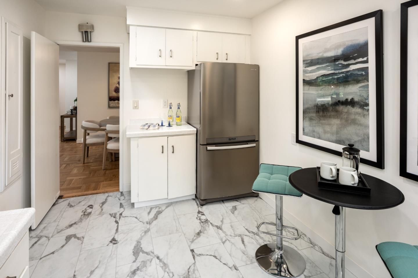 Detail Gallery Image 15 of 37 For 527 Rhodes Dr, Palo Alto,  CA 94303 - 3 Beds | 2 Baths