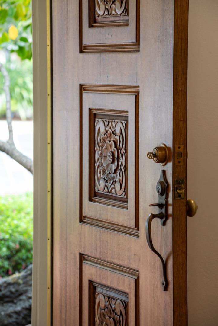 Detail Gallery Image 5 of 37 For 527 Rhodes Dr, Palo Alto,  CA 94303 - 3 Beds | 2 Baths