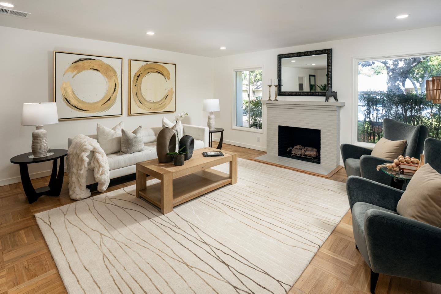 Detail Gallery Image 8 of 37 For 527 Rhodes Dr, Palo Alto,  CA 94303 - 3 Beds | 2 Baths