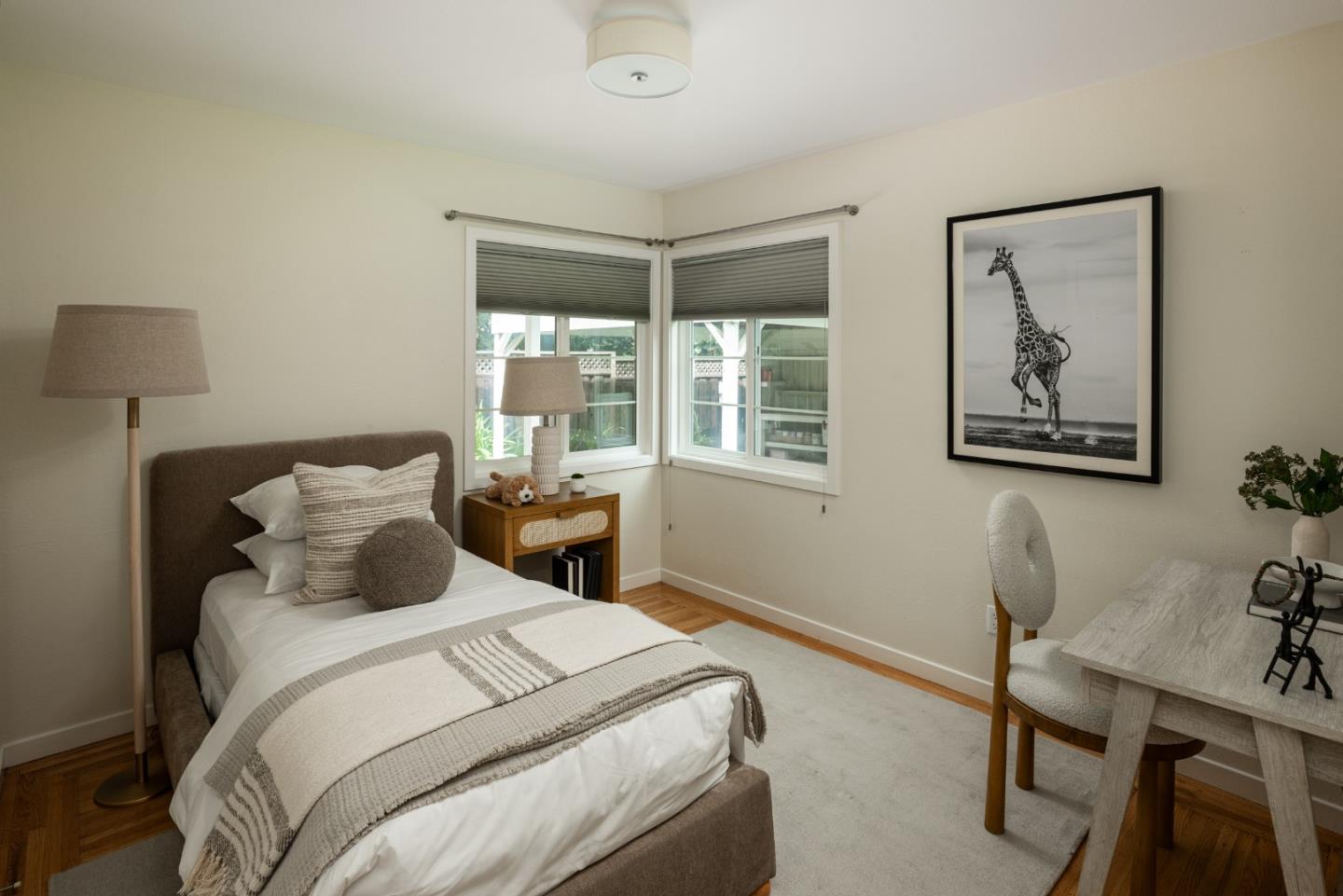 Detail Gallery Image 18 of 26 For 317 Bay Rd, Menlo Park,  CA 94025 - 3 Beds | 2 Baths