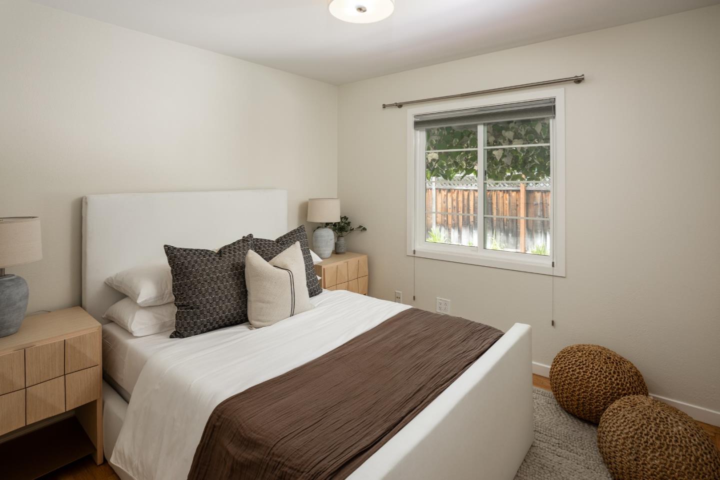 Detail Gallery Image 19 of 26 For 317 Bay Rd, Menlo Park,  CA 94025 - 3 Beds | 2 Baths