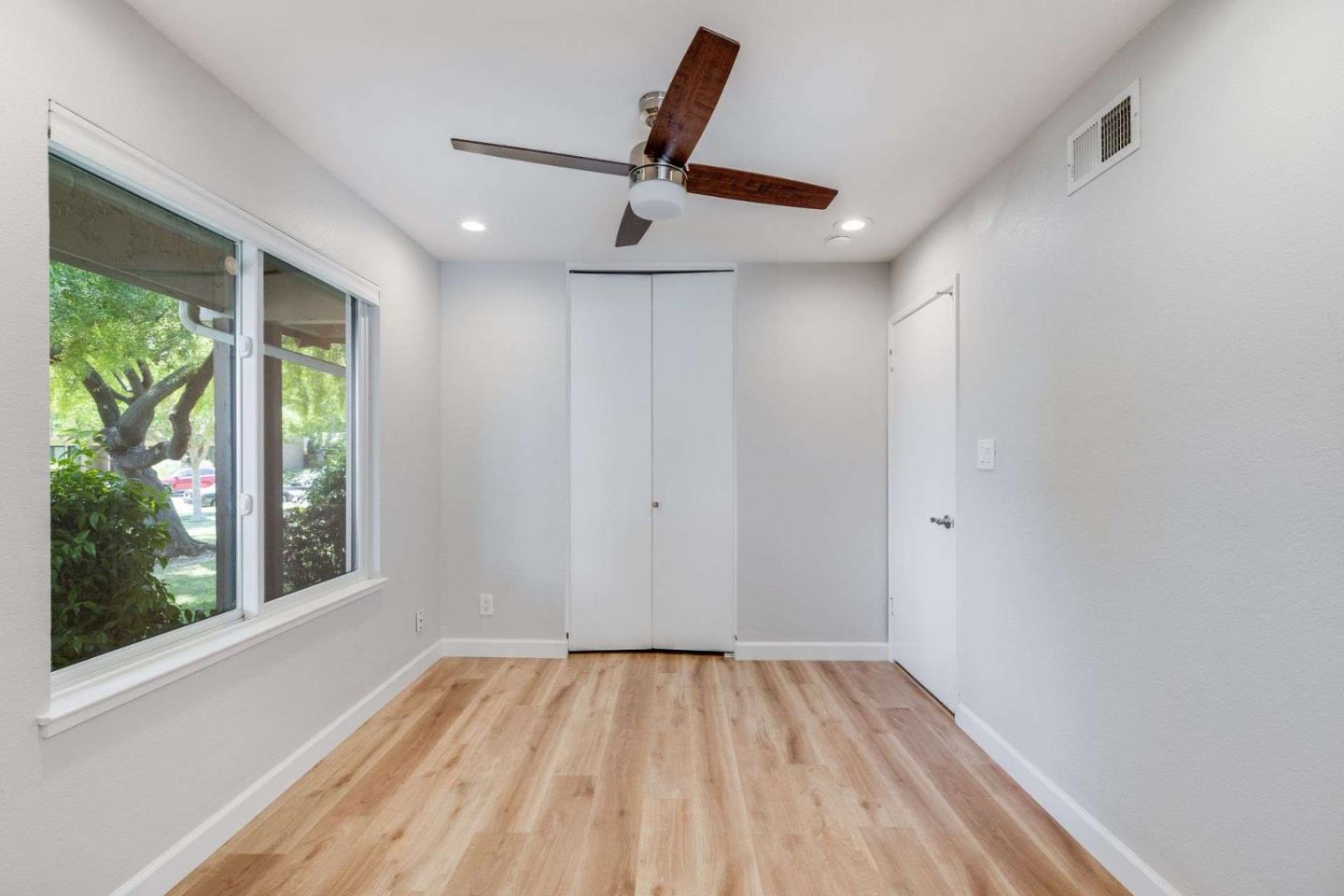 Detail Gallery Image 13 of 23 For 4573 Cimarron River Ct, San Jose,  CA 95136 - 3 Beds | 2 Baths