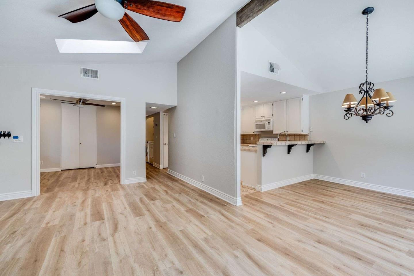 Detail Gallery Image 3 of 23 For 4573 Cimarron River Ct, San Jose,  CA 95136 - 3 Beds | 2 Baths