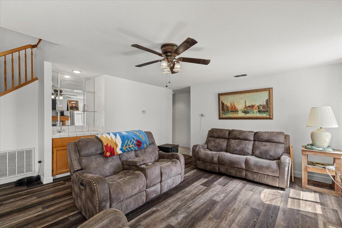Detail Gallery Image 25 of 62 For 2295 Pontiac St, Oakdale,  CA 95361 - 4 Beds | 3 Baths