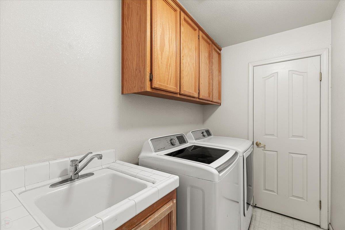 Detail Gallery Image 29 of 62 For 2295 Pontiac St, Oakdale,  CA 95361 - 4 Beds | 3 Baths