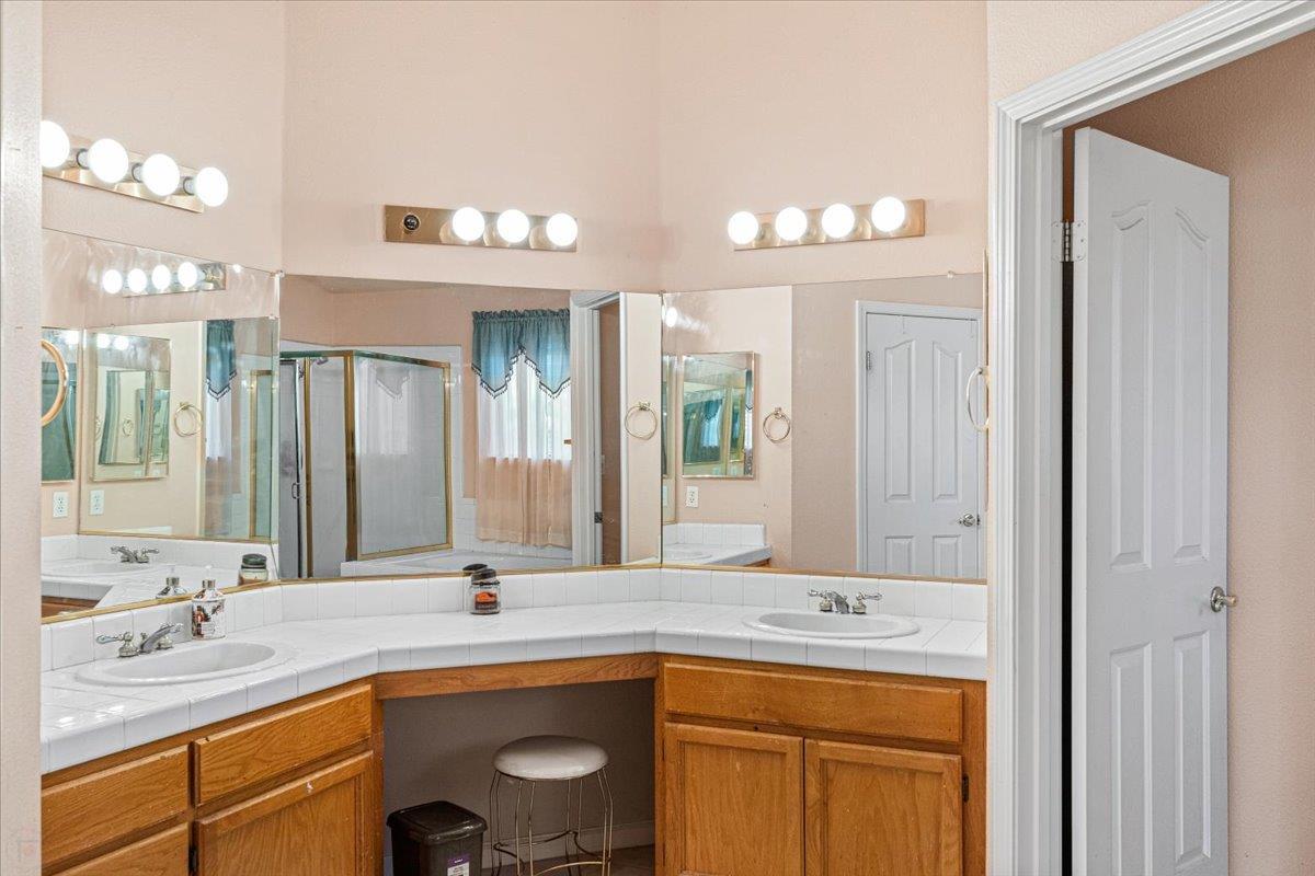 Detail Gallery Image 41 of 62 For 2295 Pontiac St, Oakdale,  CA 95361 - 4 Beds | 3 Baths