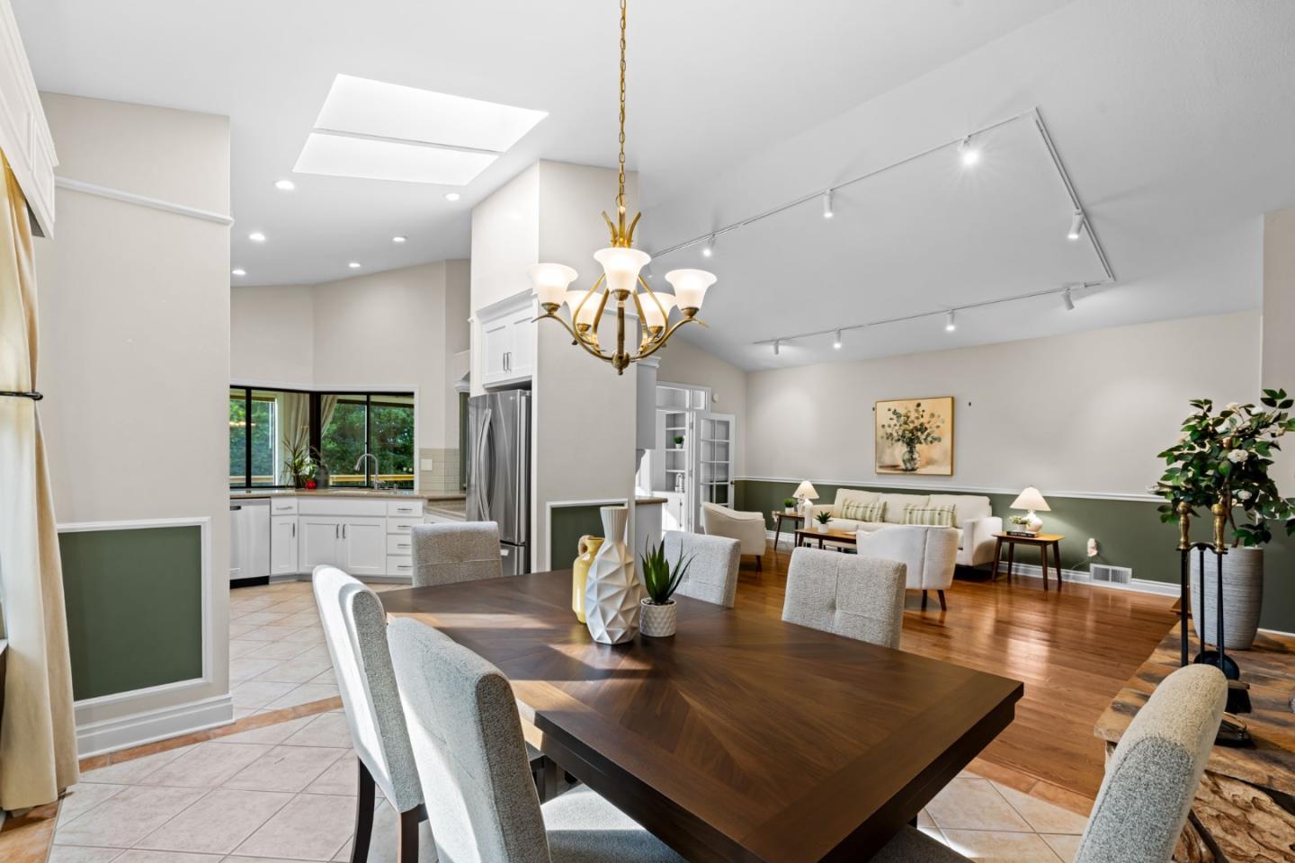 Detail Gallery Image 15 of 99 For 9 Deer Stalker Path, Monterey,  CA 93940 - 4 Beds | 3 Baths
