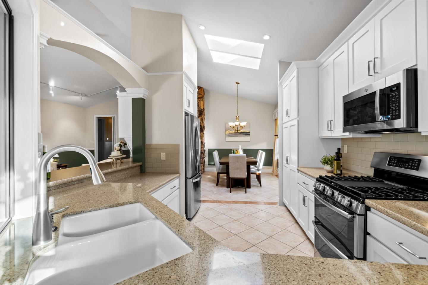 Detail Gallery Image 25 of 99 For 9 Deer Stalker Path, Monterey,  CA 93940 - 4 Beds | 3 Baths