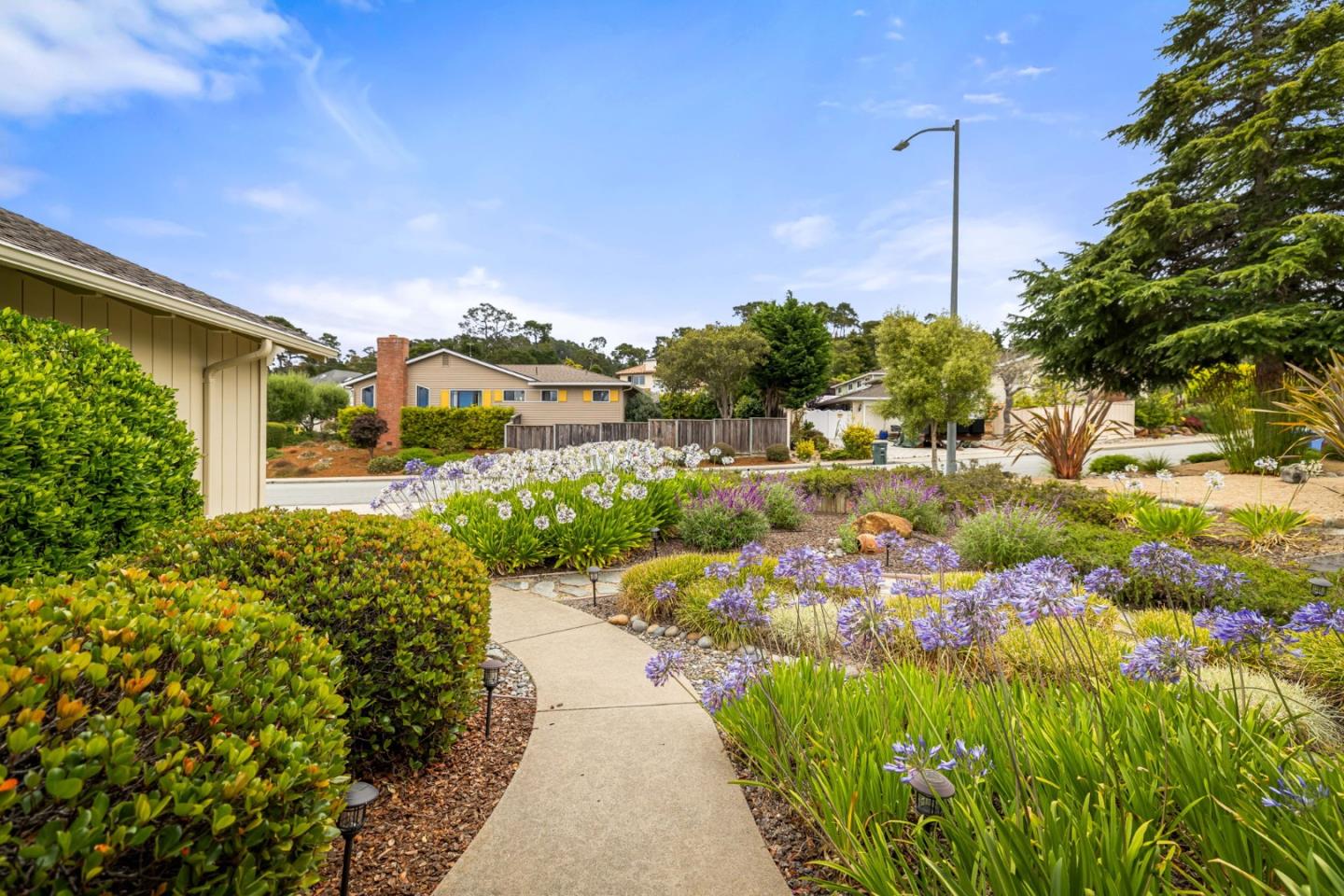 Detail Gallery Image 61 of 99 For 9 Deer Stalker Path, Monterey,  CA 93940 - 4 Beds | 3 Baths
