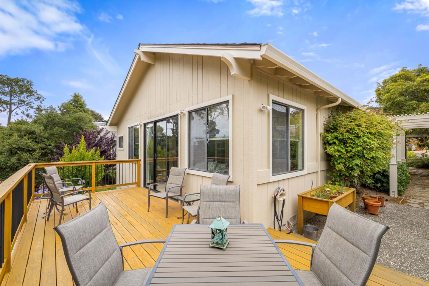 Detail Gallery Image 64 of 99 For 9 Deer Stalker Path, Monterey,  CA 93940 - 4 Beds | 3 Baths