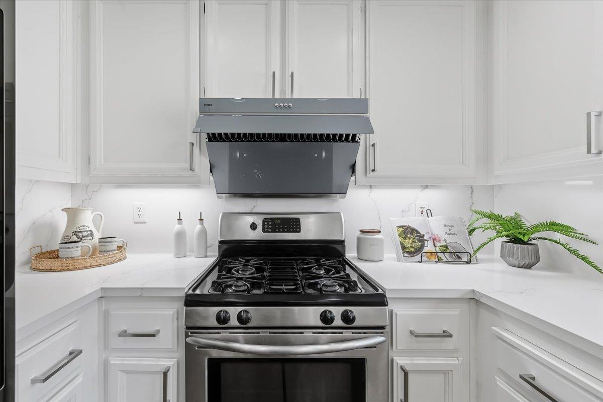 Detail Gallery Image 14 of 56 For 6004 Pisa Ter #119,  Fremont,  CA 94555 - 3 Beds | 2/1 Baths