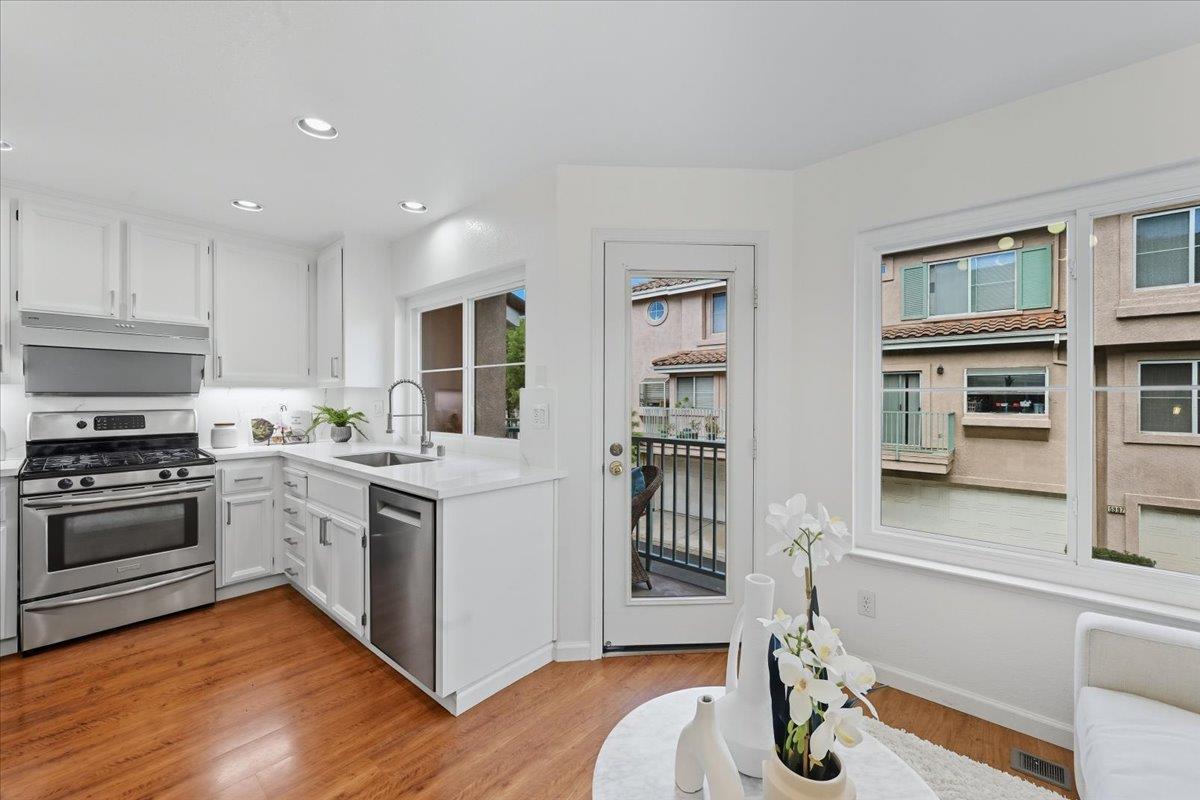 Detail Gallery Image 18 of 56 For 6004 Pisa Ter #119,  Fremont,  CA 94555 - 3 Beds | 2/1 Baths