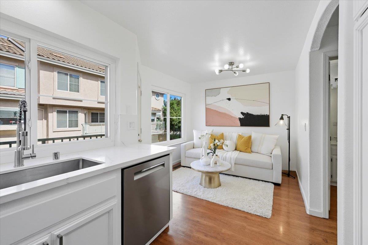 Detail Gallery Image 19 of 56 For 6004 Pisa Ter #119,  Fremont,  CA 94555 - 3 Beds | 2/1 Baths