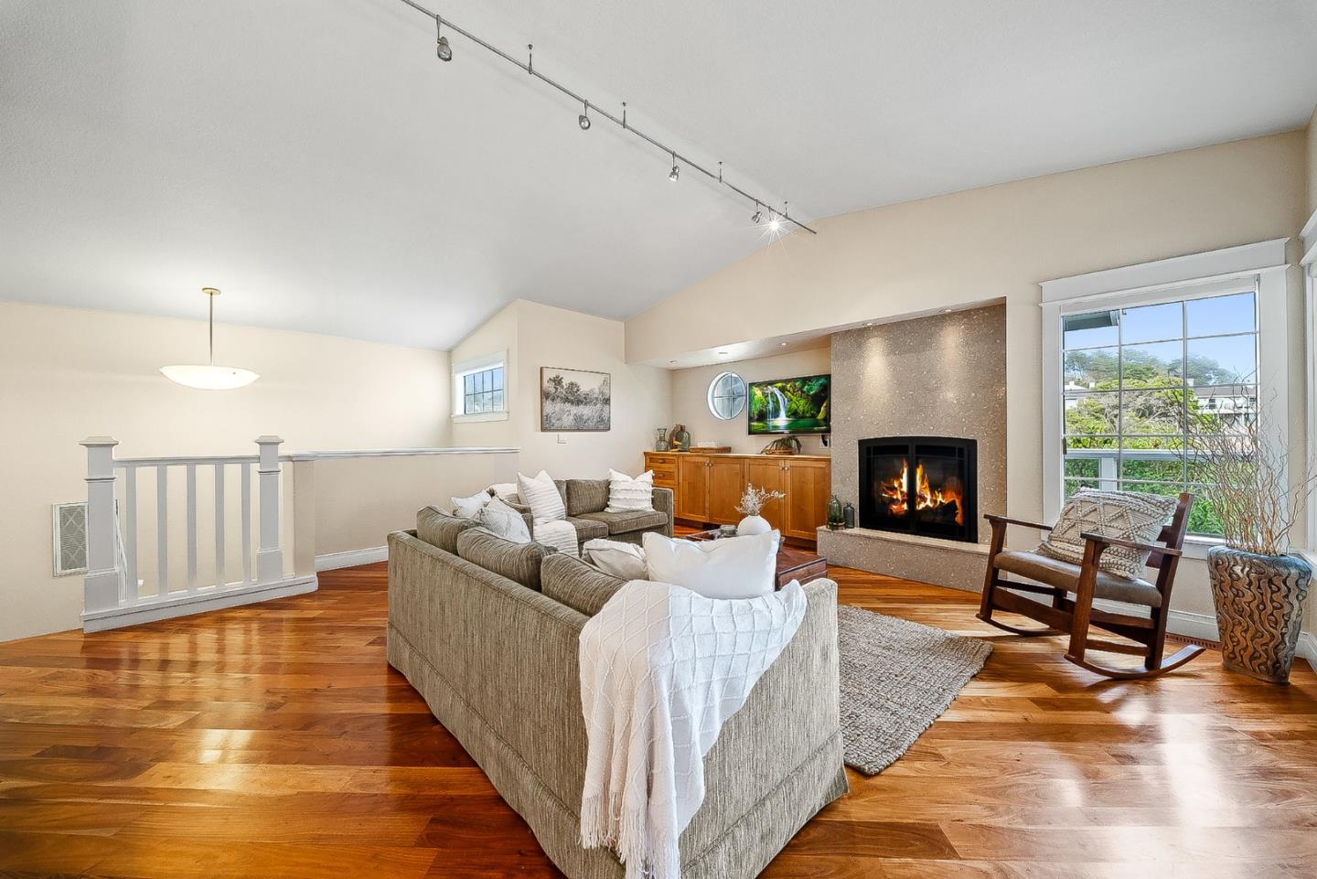 Detail Gallery Image 17 of 50 For 431 Canon Del Sol, Watsonville,  CA 95076 - 3 Beds | 3 Baths