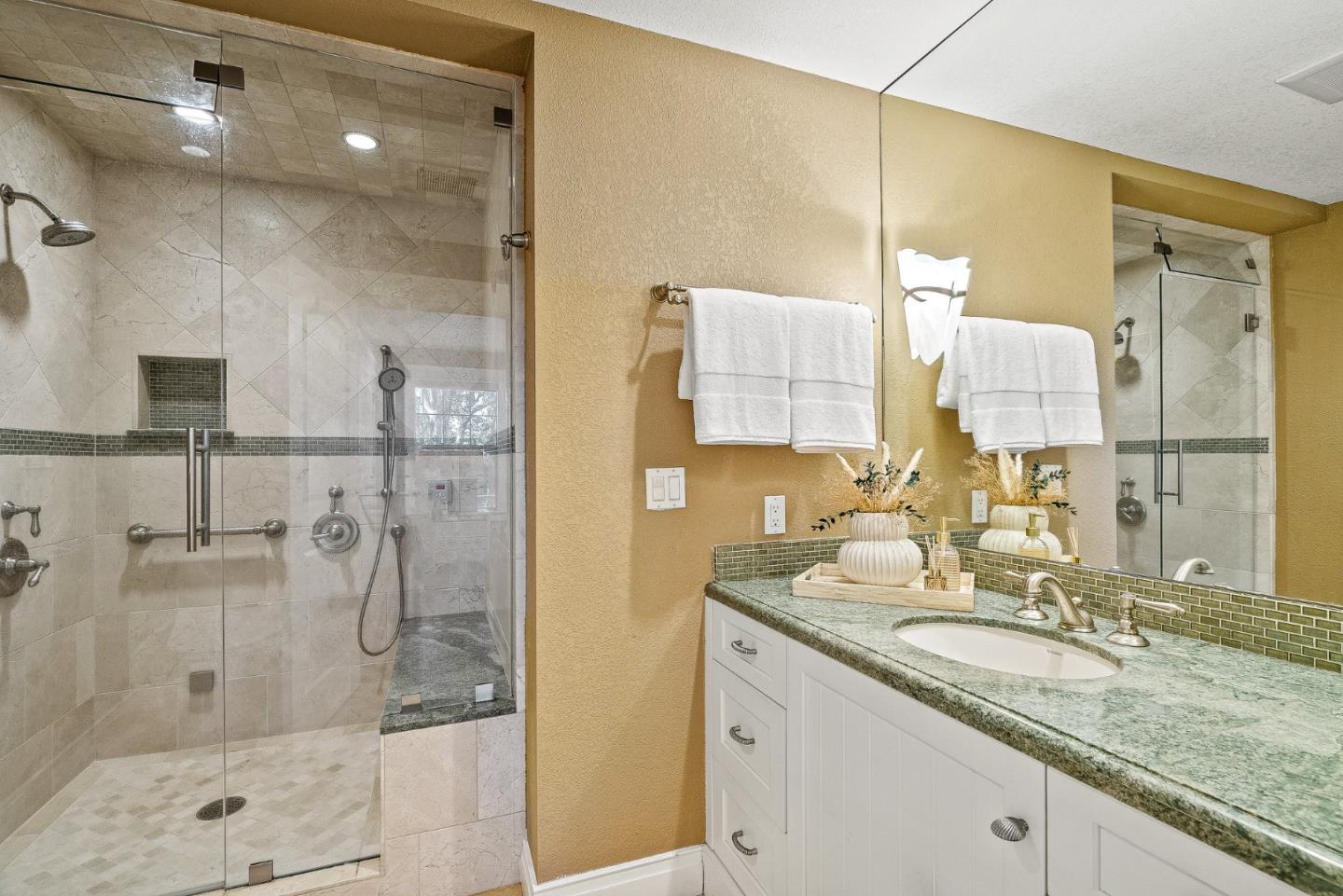 Detail Gallery Image 26 of 50 For 431 Canon Del Sol, Watsonville,  CA 95076 - 3 Beds | 3 Baths