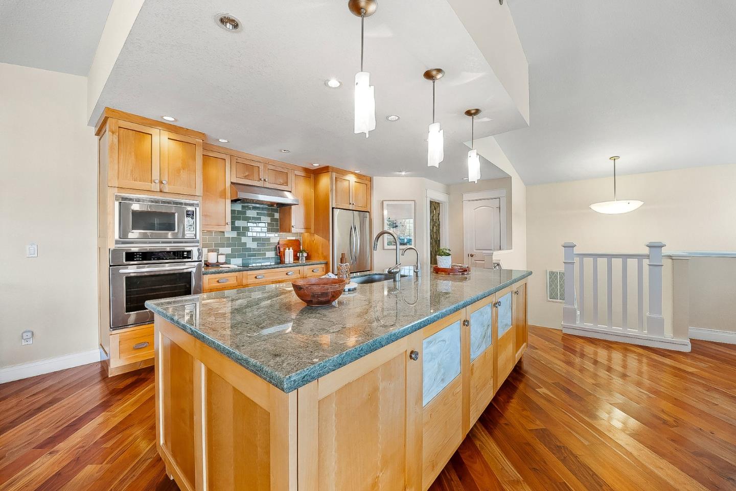 Detail Gallery Image 9 of 50 For 431 Canon Del Sol, Watsonville,  CA 95076 - 3 Beds | 3 Baths