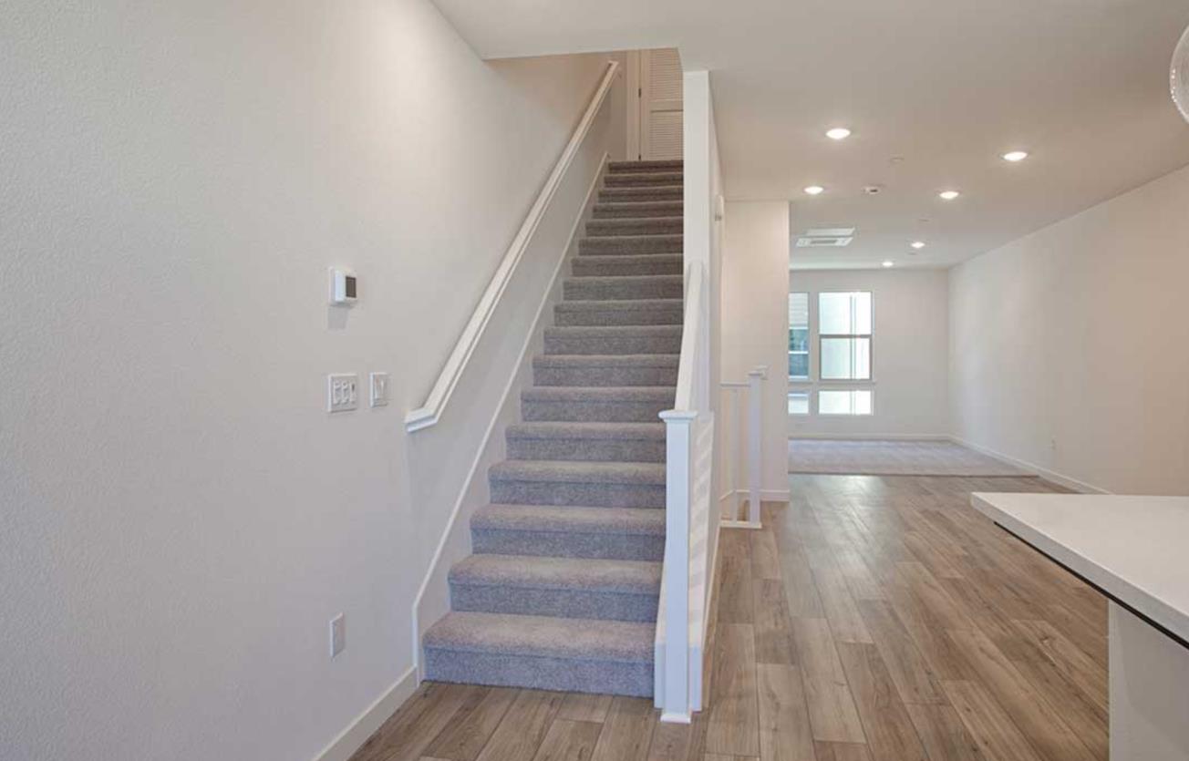 Detail Gallery Image 15 of 19 For 5968 Virtual Ct, San Jose,  CA 95119 - 2 Beds | 2/1 Baths
