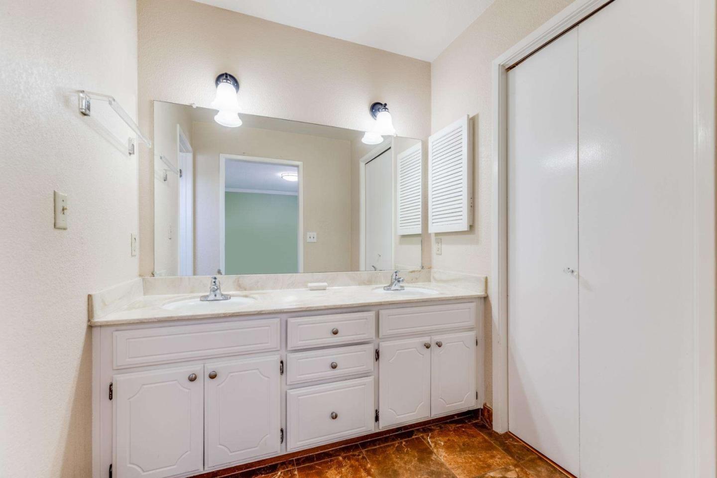 Detail Gallery Image 15 of 31 For 12091 Atrium Dr, Saratoga,  CA 95070 - 3 Beds | 2/1 Baths