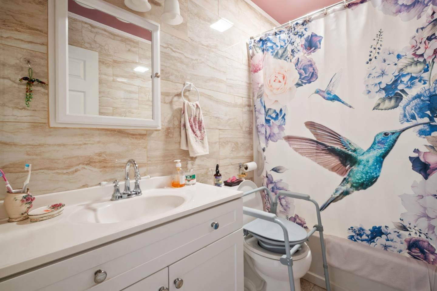 Detail Gallery Image 18 of 27 For 1518 Duran Cir, Salinas,  CA 93906 - 2 Beds | 1 Baths
