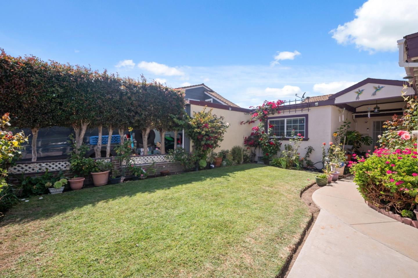 Detail Gallery Image 5 of 27 For 1518 Duran Cir, Salinas,  CA 93906 - 2 Beds | 1 Baths