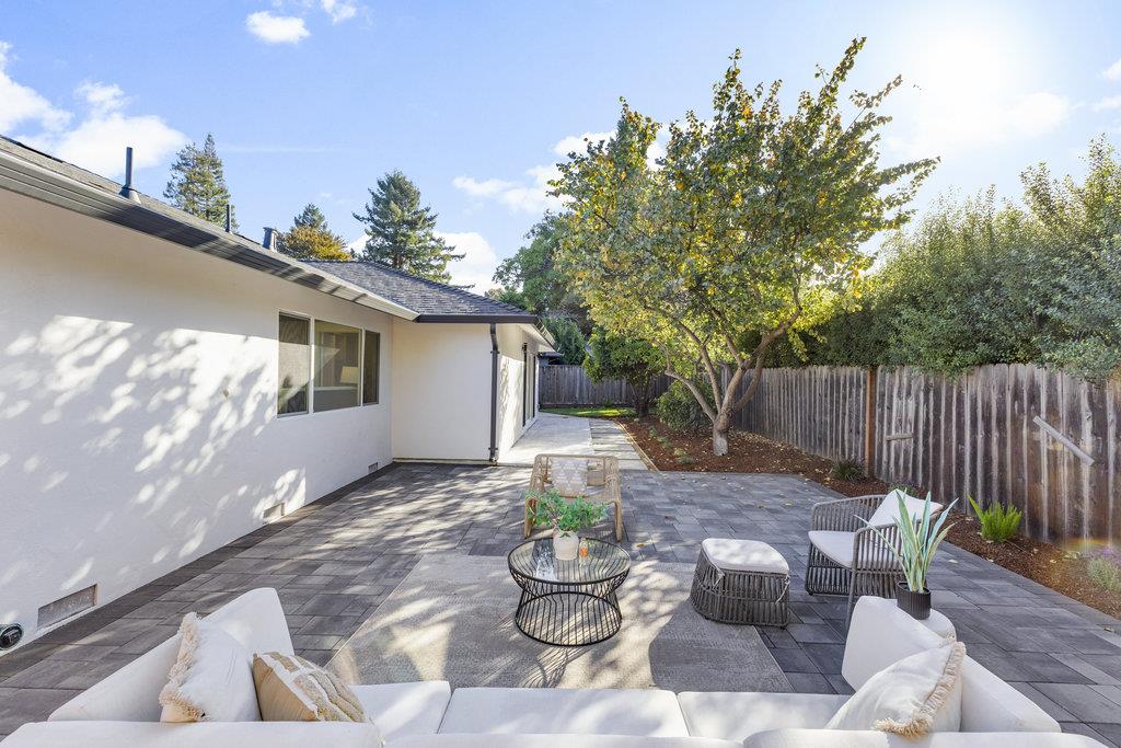 Detail Gallery Image 47 of 50 For 331 Trenton Way, Menlo Park,  CA 94025 - 4 Beds | 3 Baths